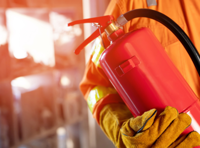 O Que Fazer em Caso de Incêndio na Empresa? Guia Completo para Seguro Empresarial.